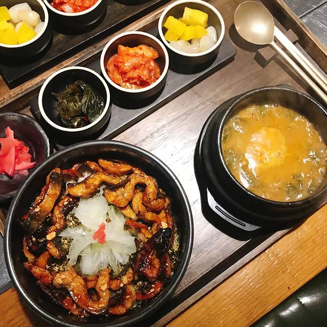 肥肥鳗鱼(弘大店)