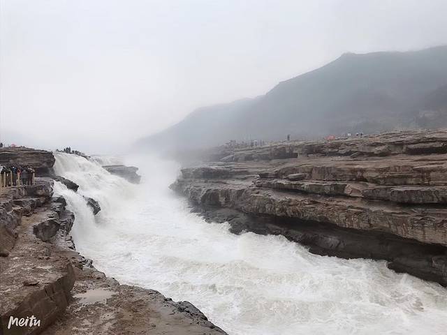 乾坤湾黄河漂流