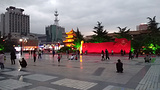 金龙大厦中心广场