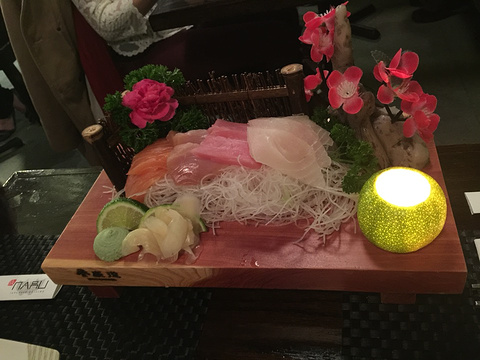 NARU Japanese Restaurant旅游景点图片
