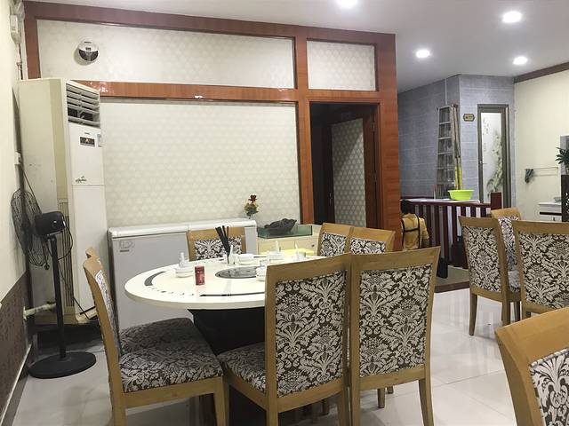 叶记猪肚鸡(宝安椰林湾店)