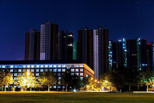 东北大学(秦皇岛分校)