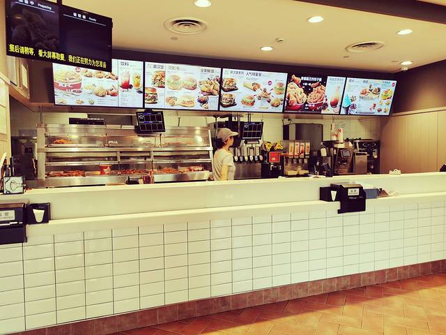 肯德基(建德大润发店)