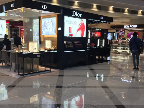 Dior(江桥万达店)旅游景点图片