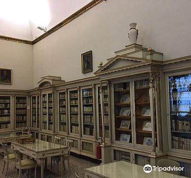 Biblioteca Ursino Recupero的图片