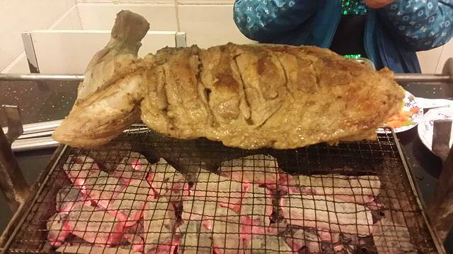 碳花烤羊腿(北新桥三条店)