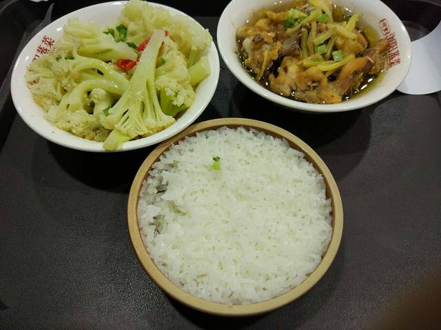 浏阳蒸菜(绿地科技岛广场店)