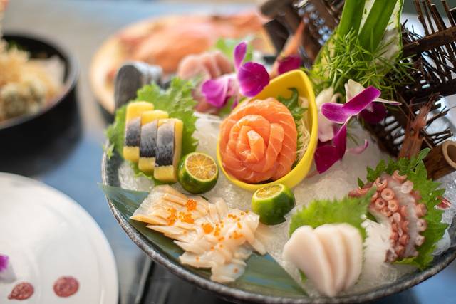 三亚康年酒店·朱鹮海鲜放题自助