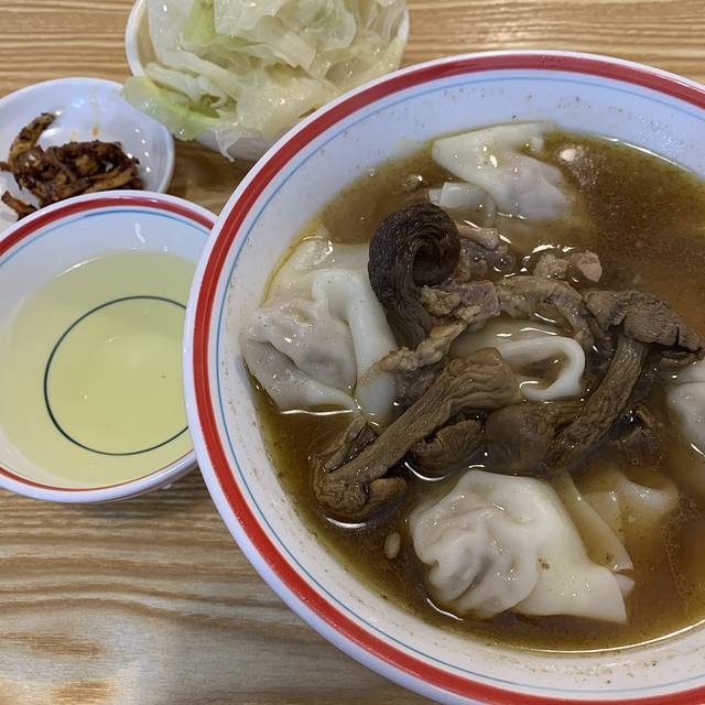 八二小区抄手(建中路店)