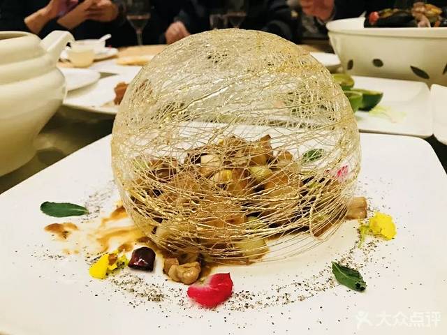 成都新希望高新皇冠假日酒店·颐都府中餐厅