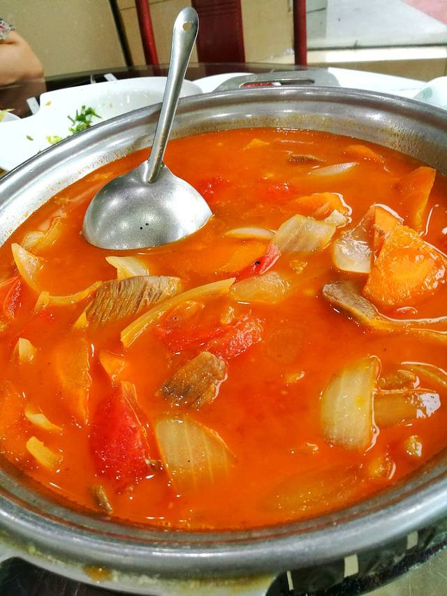 薛氏菜馆(台儿庄路店)