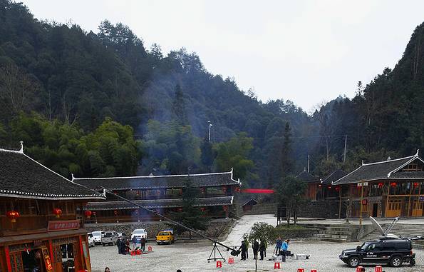 尧上仡佬族文化村