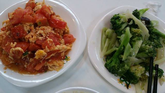 虹桥镇八粒米中餐厅