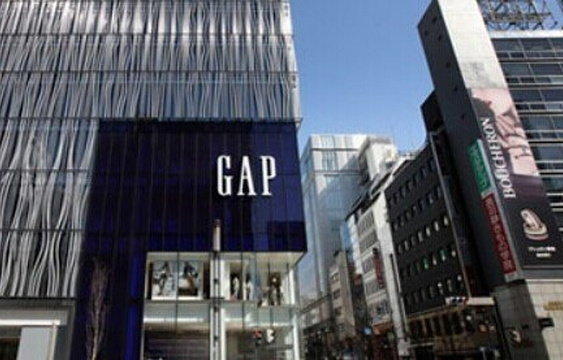 GAP(新世纪环球中心店)旅游景点图片