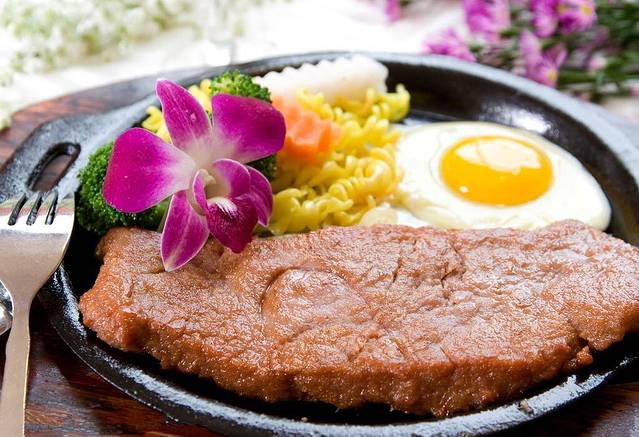 东方豪客牛排意面披萨(金凤万达店)