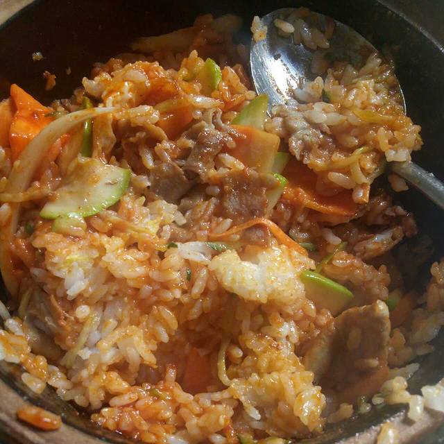 马玉涛麻辣烫(松兰堡店)