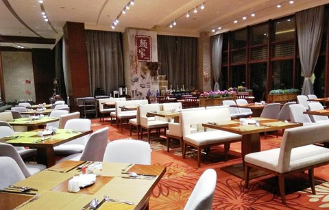 昆明华邑酒店鲜艳餐厅的图片