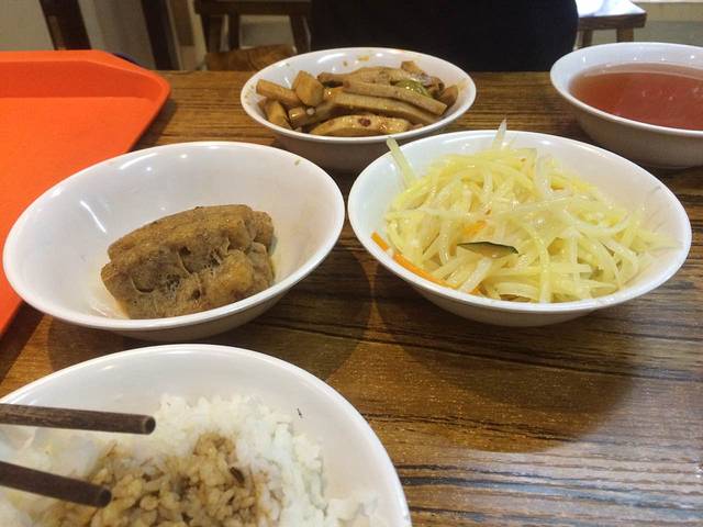 小林把子肉(山水大润发店)