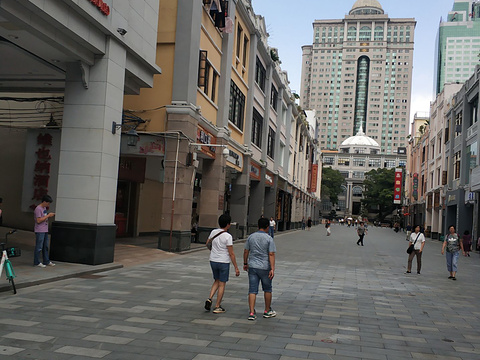 教材书店旅游景点图片