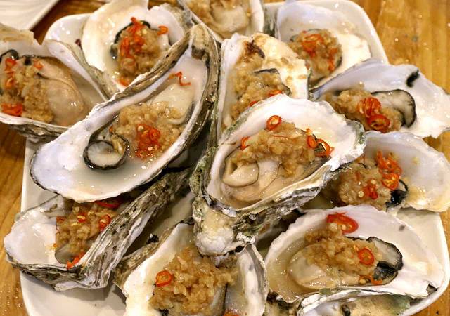 李记湛光蚝莊(白石洲总店)