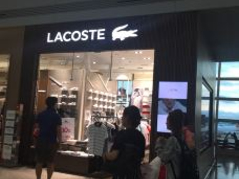 LACOSTE(王府井百货店)旅游景点图片