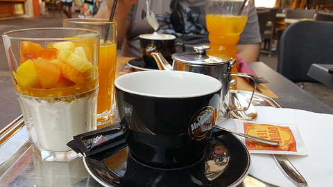 Cafe des Ducs