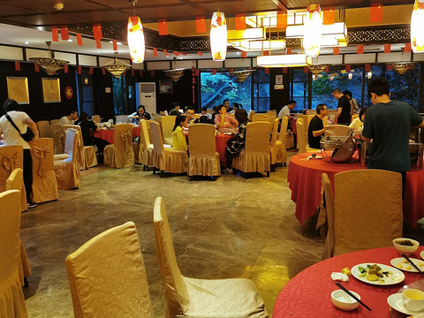 黄果树宾馆-彩虹轩餐厅旅游景点图片