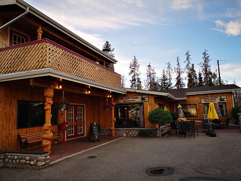 Elk Village Restaurant旅游景点图片