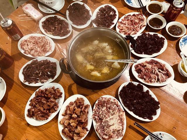 蔡社牛肉城(龙湖店)