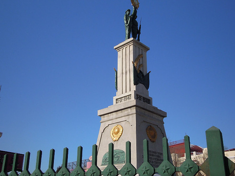 苏联红军烈士纪念碑旅游景点图片