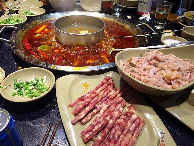 渝味晓宇(宇雷路店)