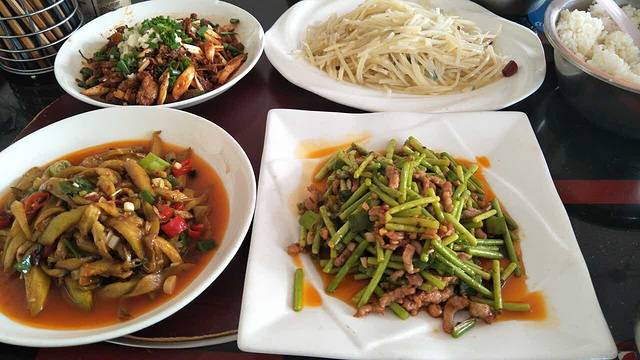 品味斋餐厅(财大店)