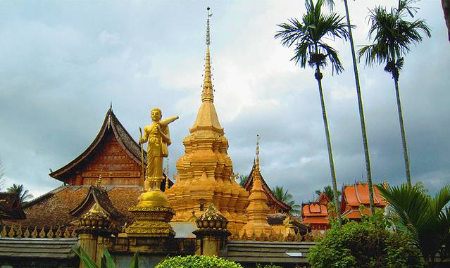 勐罕春满大佛寺