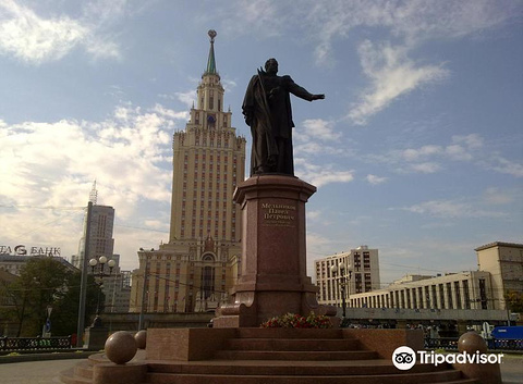 Monument to Pavel Melnikov