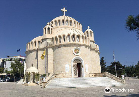 Saints Constantine and Helen Orthodox Metropolitan Church的图片