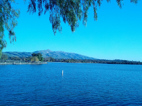 伊丽莎白湖旅游景点图片