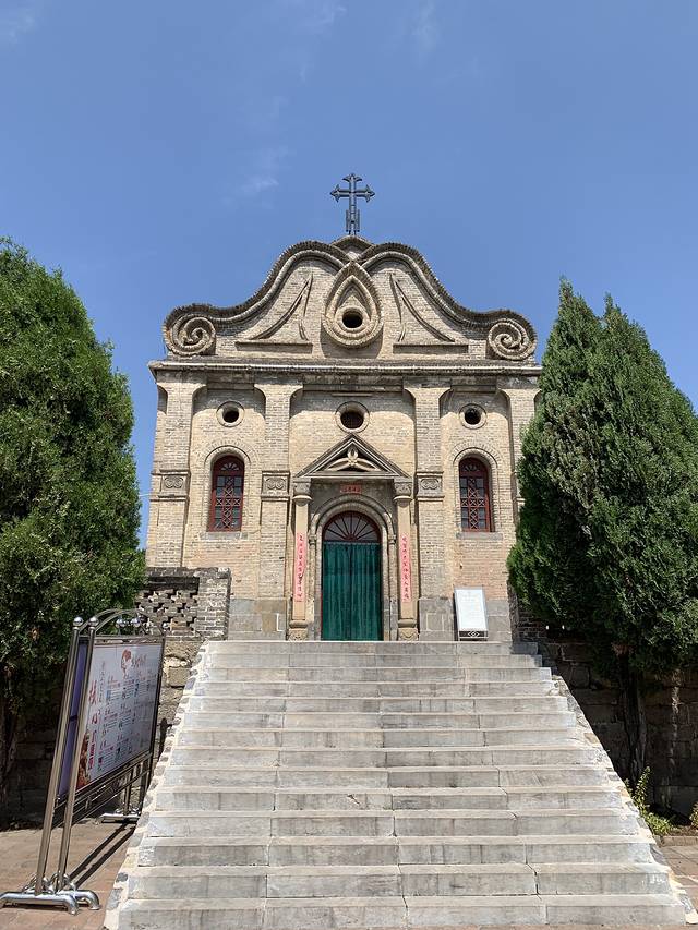 大箕古堡(玫瑰圣母堂)