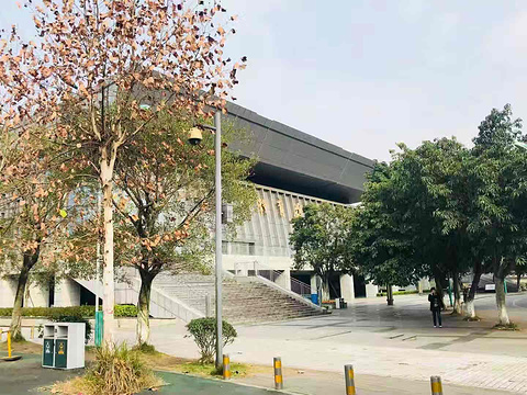 重庆科技学院学生服务中心