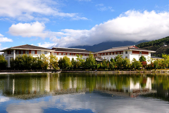 云南大学旅游文化学院旅游景点图片