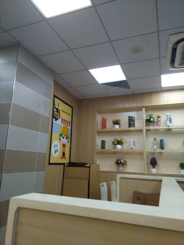 华莱士·全鸡汉堡(金泰店)