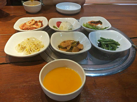 炭火达人韩国料理(绿地大道店)旅游景点图片