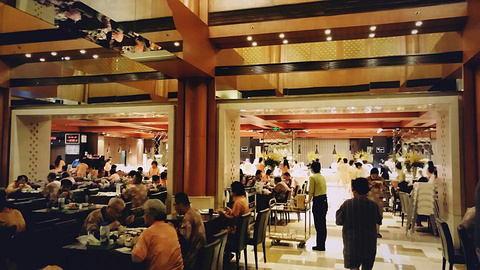 汉拿山汤泉国际酒店自助餐的图片