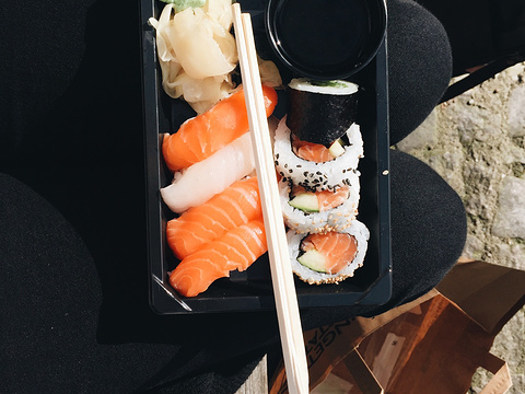Reko Sushi & Bowls旅游景点图片