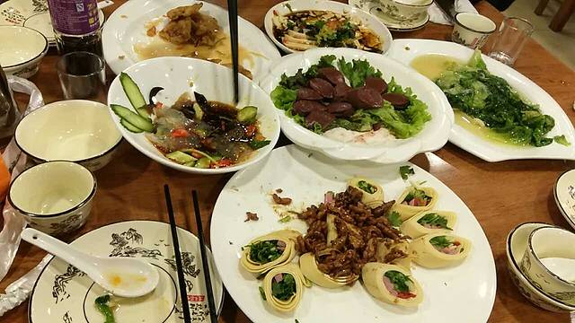 东北农家饭庄(申北路店)