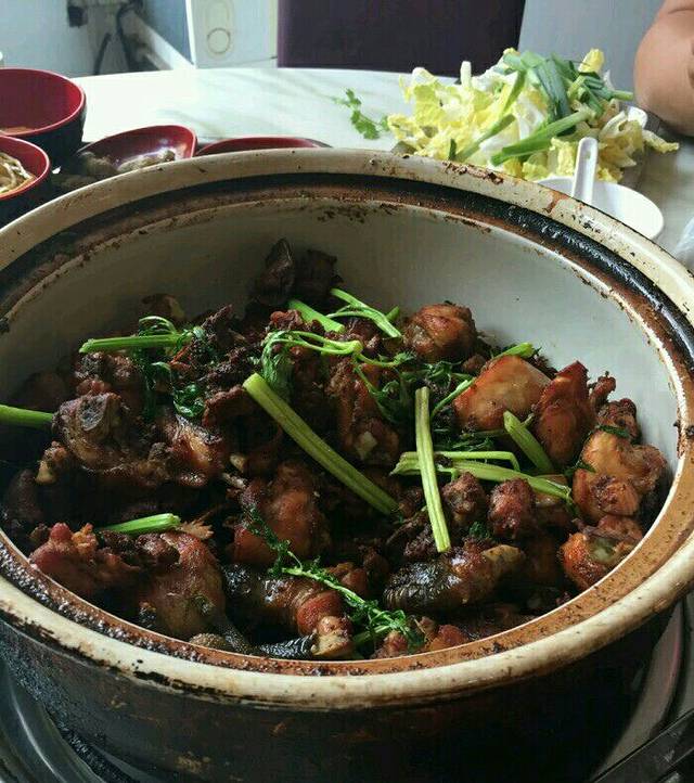 成家寨瓦香鸡(灌云店)