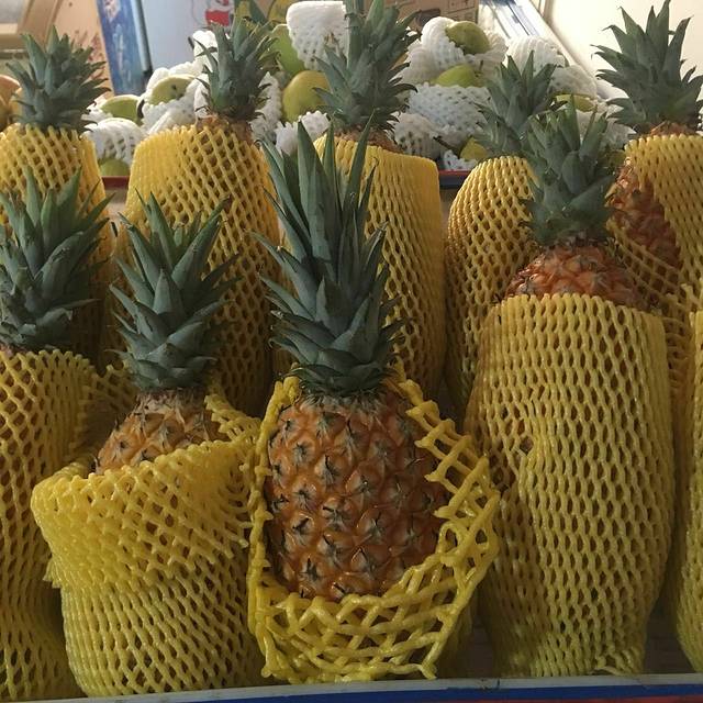 万客隆超市(旺泉南街店)