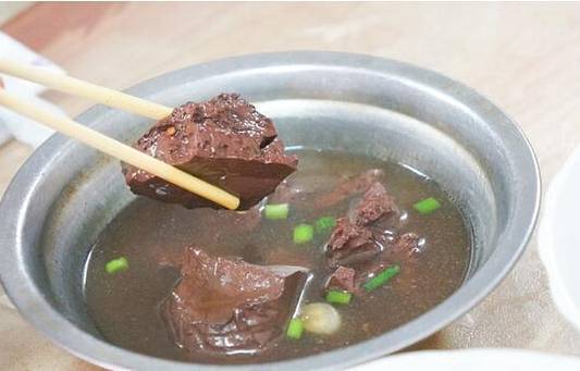 林依嫩名牌猪血化(富商世家店)