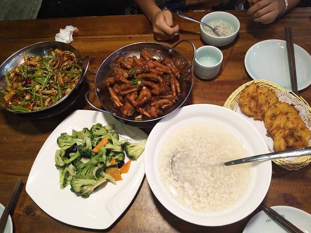 小菜园新徽菜(芜湖镜湖苏宁店)