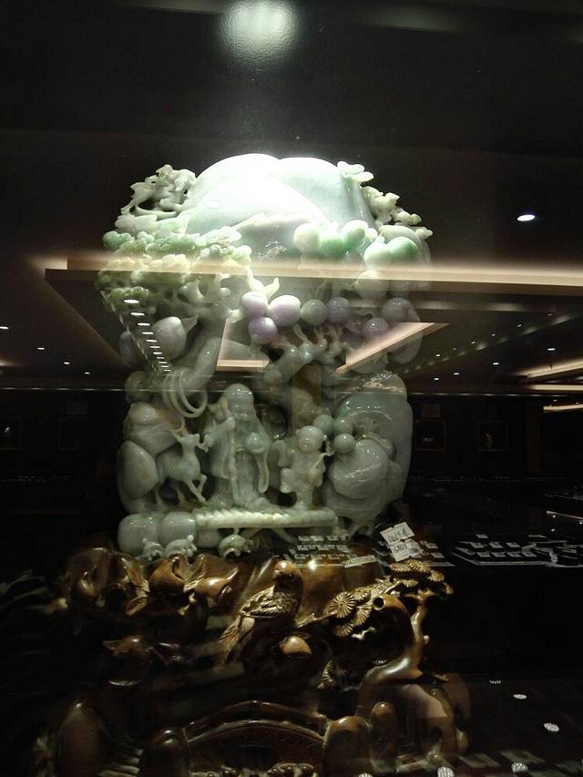 云南人家·九歌寨民族歌舞餐厅