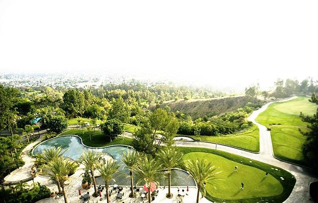 Red Restaurant & Bar